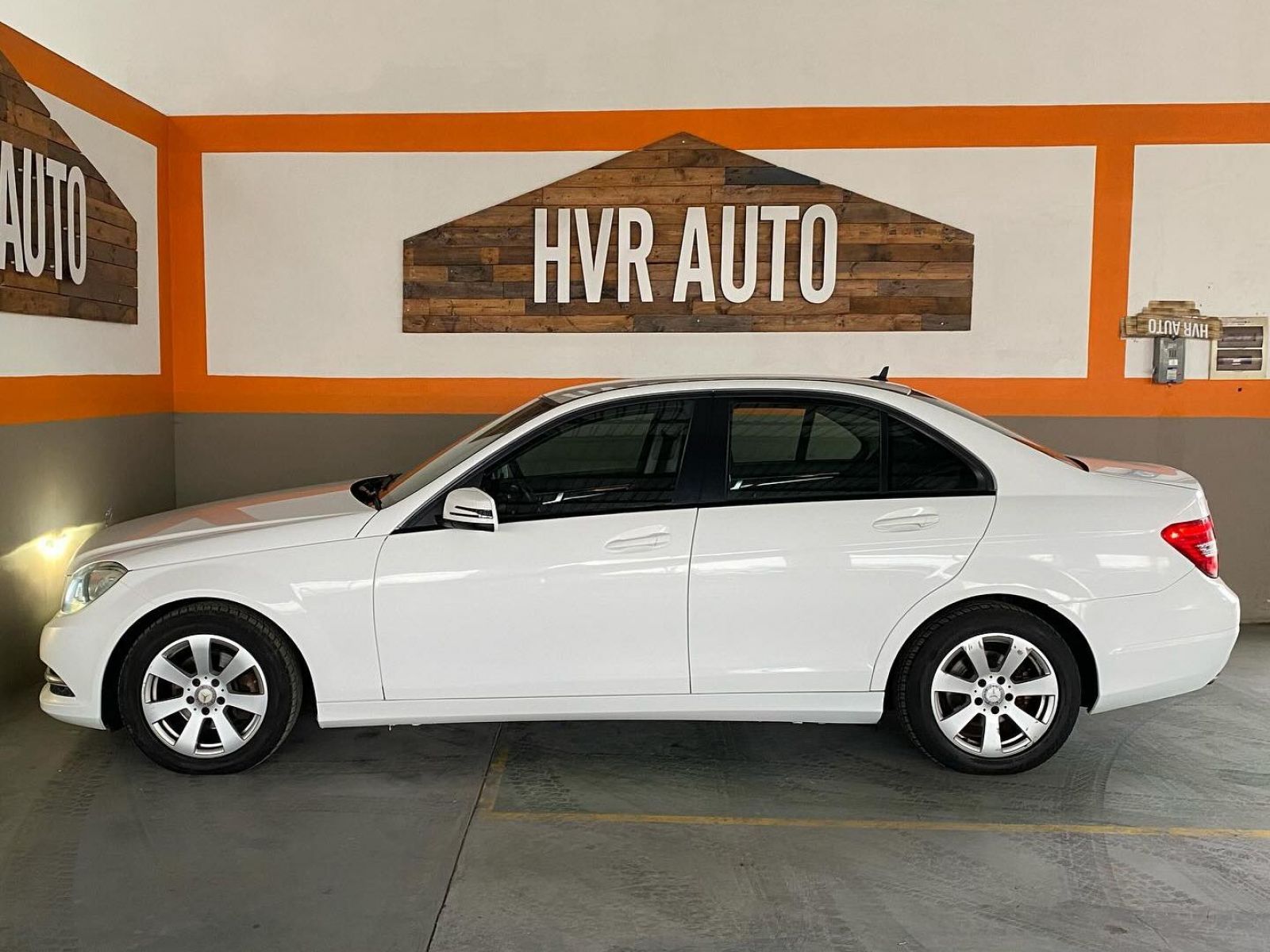 2013 Mercedes-Benz C180 1.8L photo