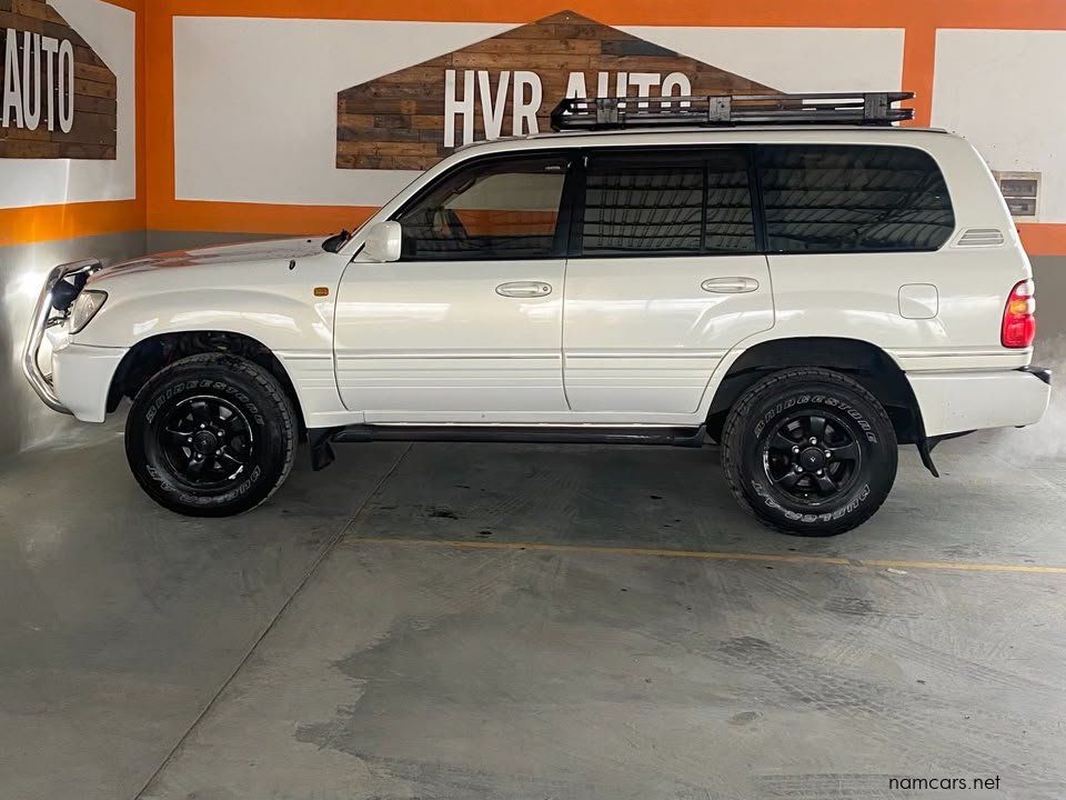 2002 Toyota Land Cruiser 100 V8 photo