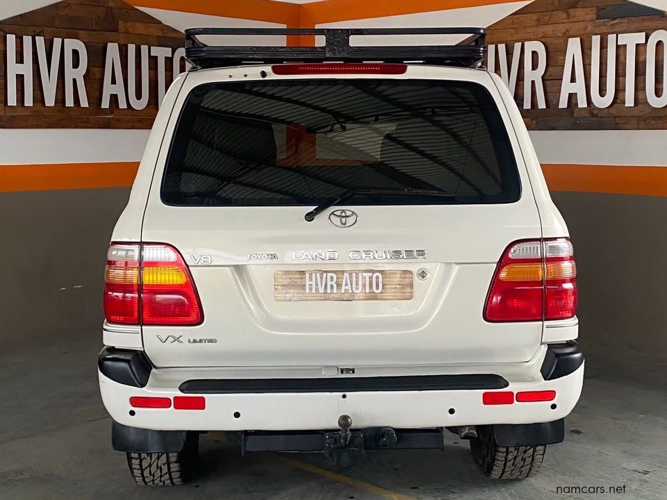 2002 Toyota Land Cruiser 100 V8 photo