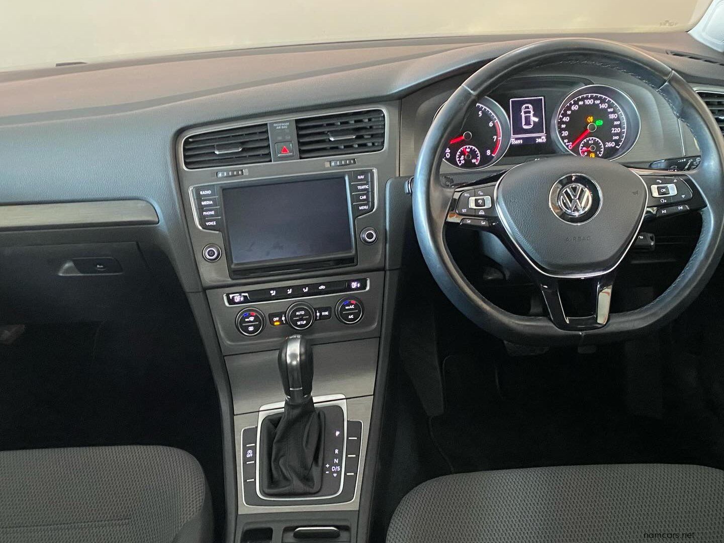 2013 Volkswagen Golf 7 1.2L TSI Bluemotion photo