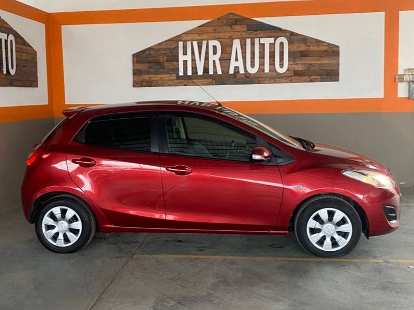 2014 Mazda Demio photo