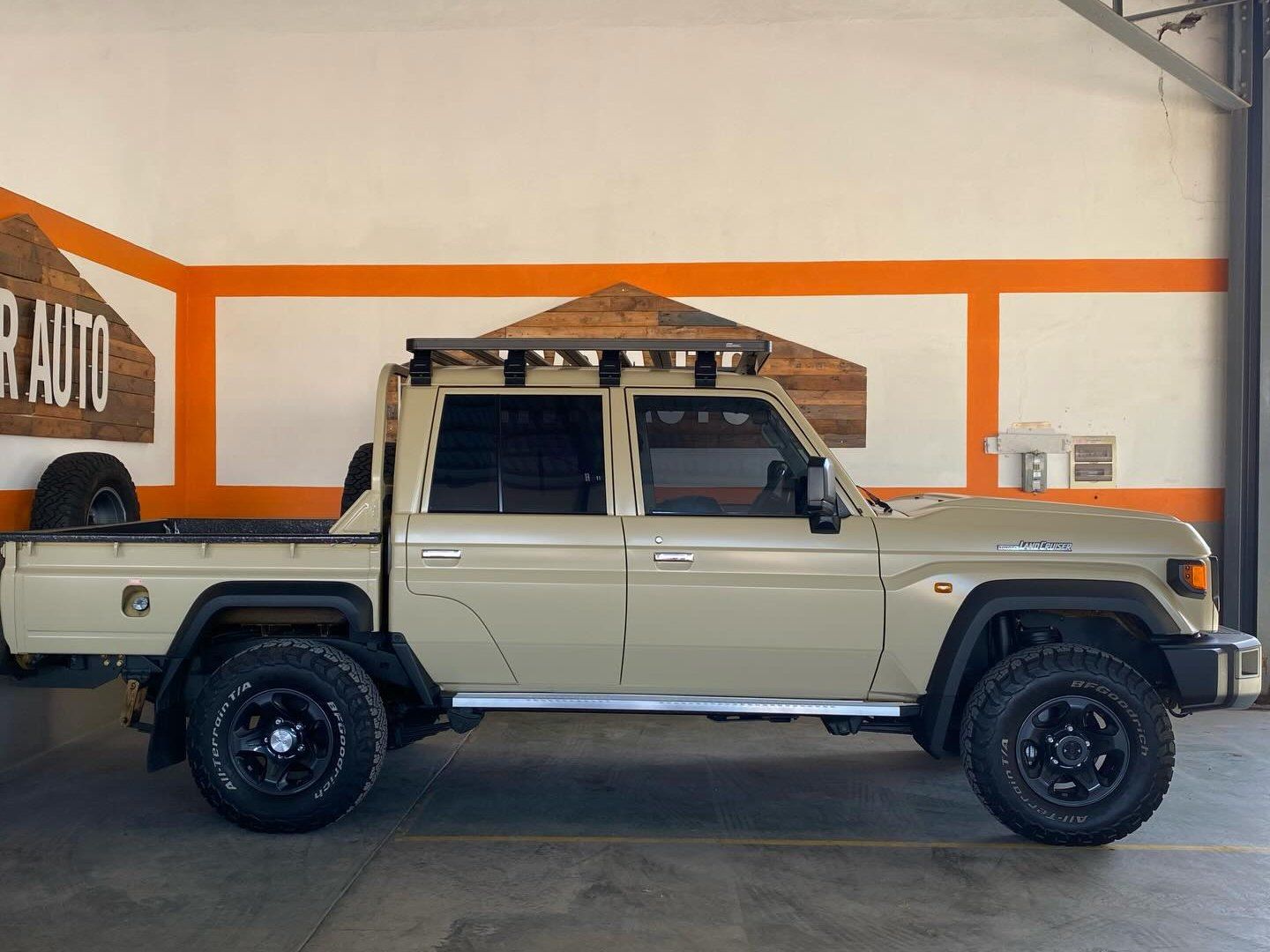 2025 Toyota Land Cruiser 79 2.8GD-6 4x4 photo
