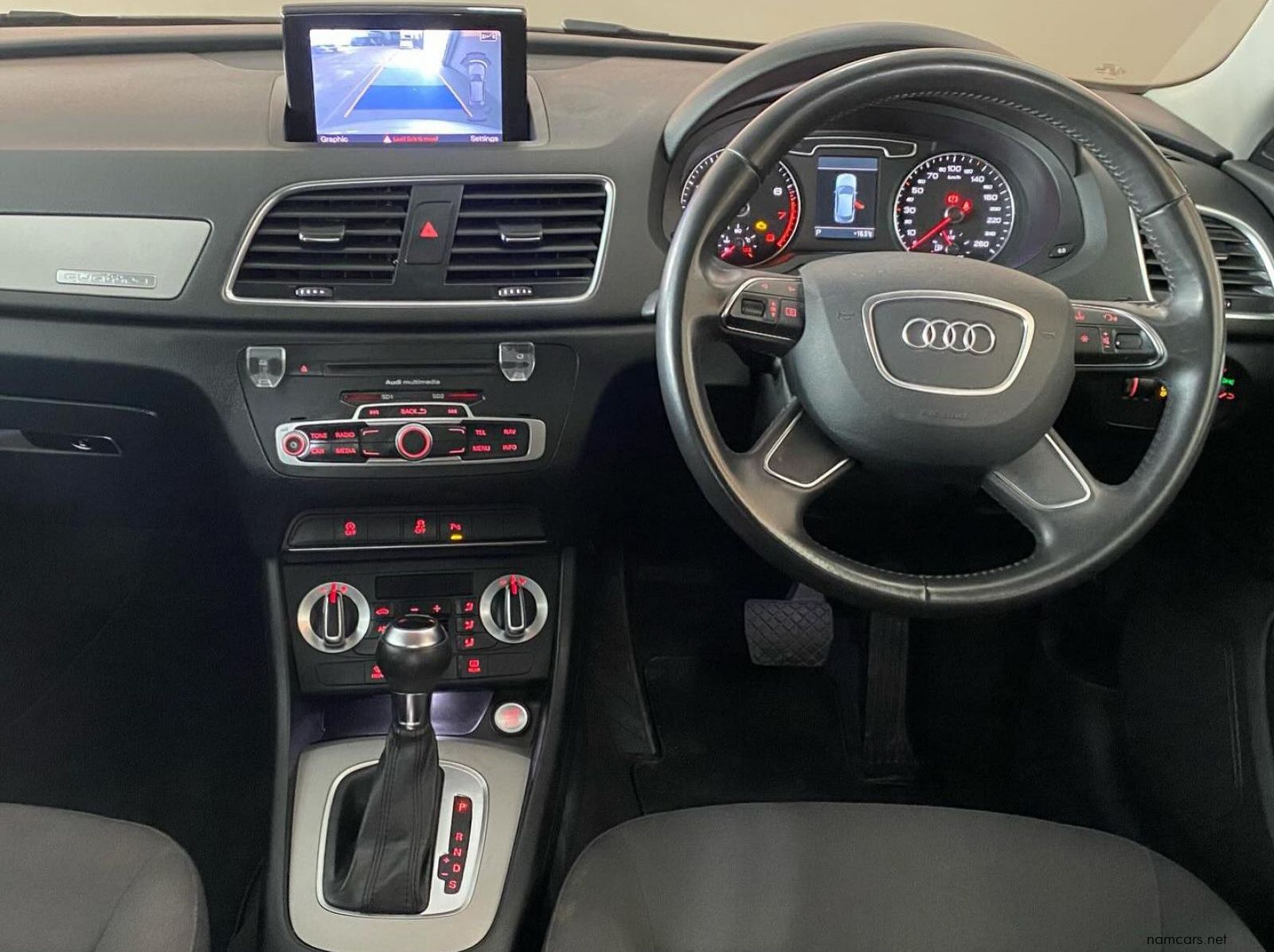 2014 Audi Q3 2.0T FSI Quattro pictures