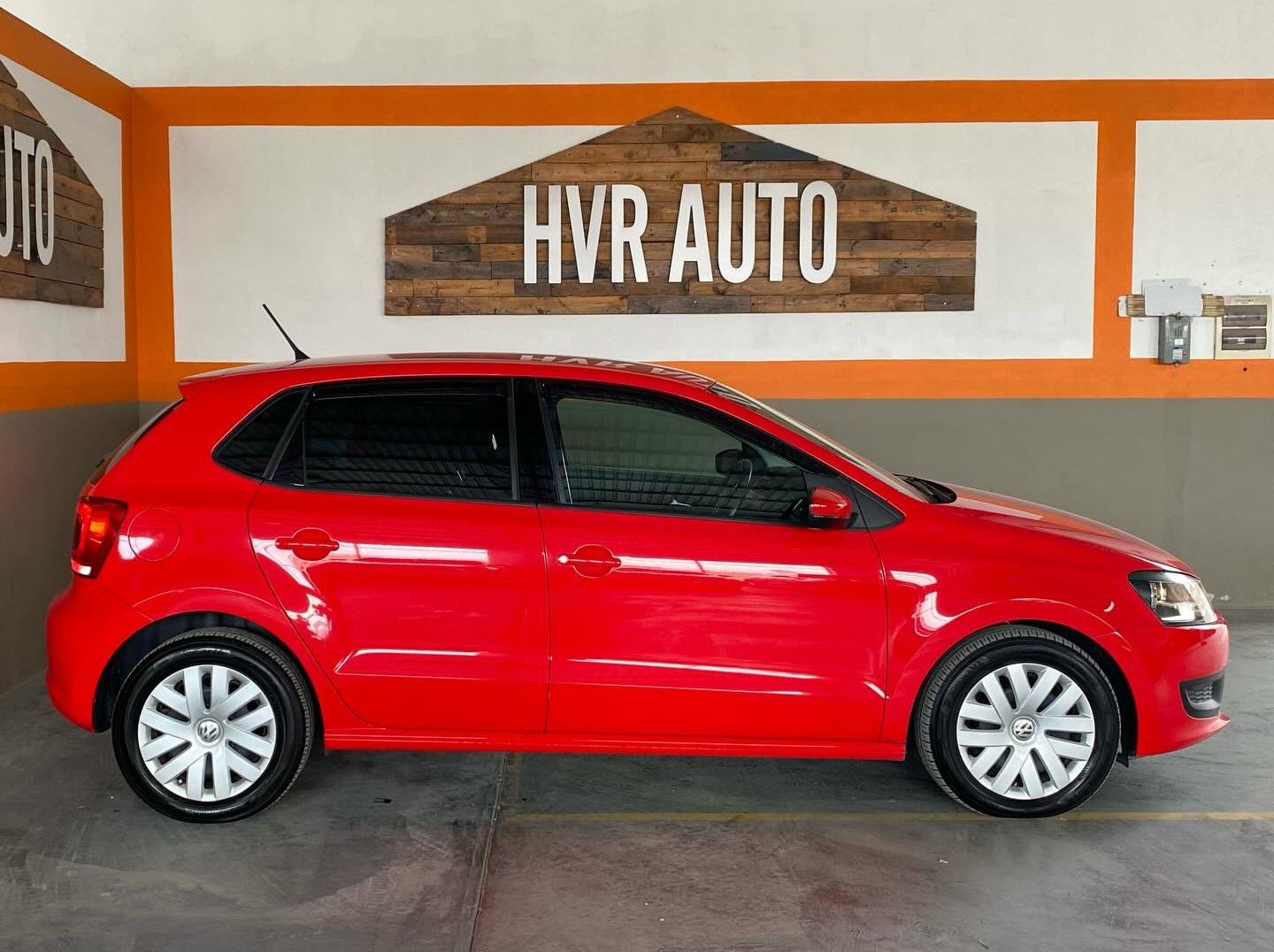2013 Volkswagen Polo 1.2L TSI Bluemotion pictures
