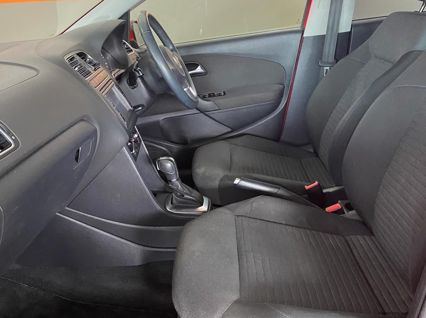 2013 Volkswagen Polo 1.2L TSI Bluemotion pictures