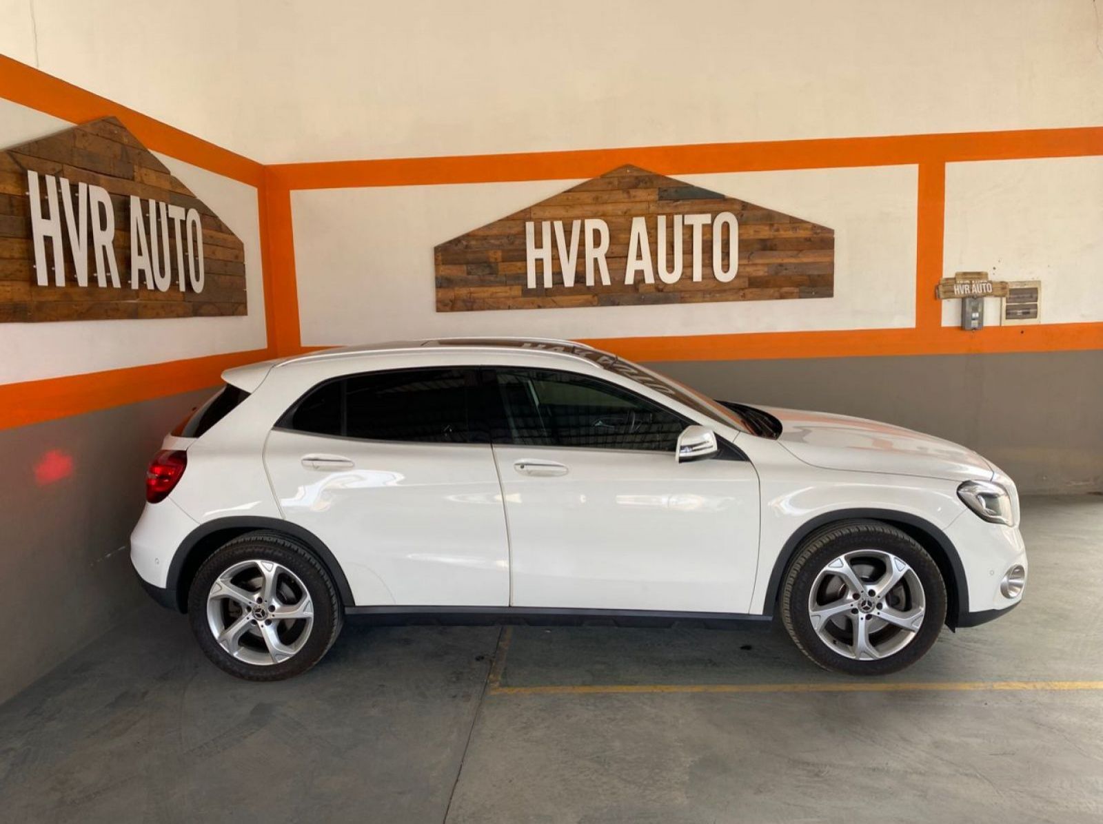 2019 Mercedes-Benz GLA 220 4Matic pictures