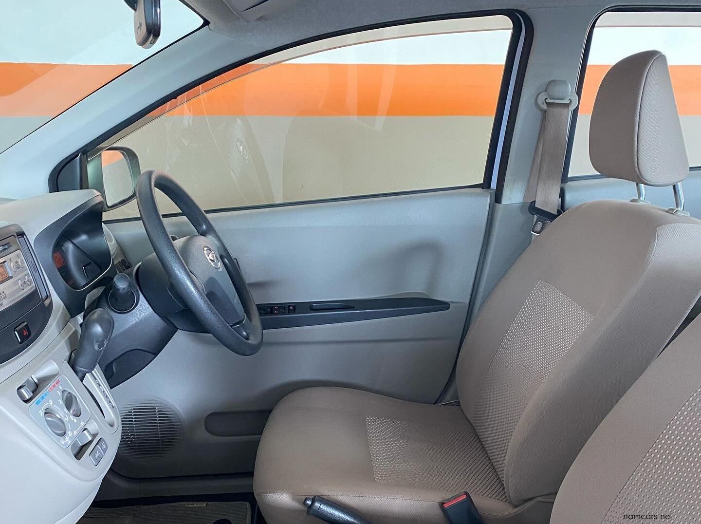 2013 Daihatsu Mira 660cc pictures