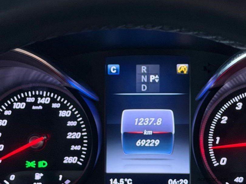 2016 Mercedes-Benz C 200 pictures