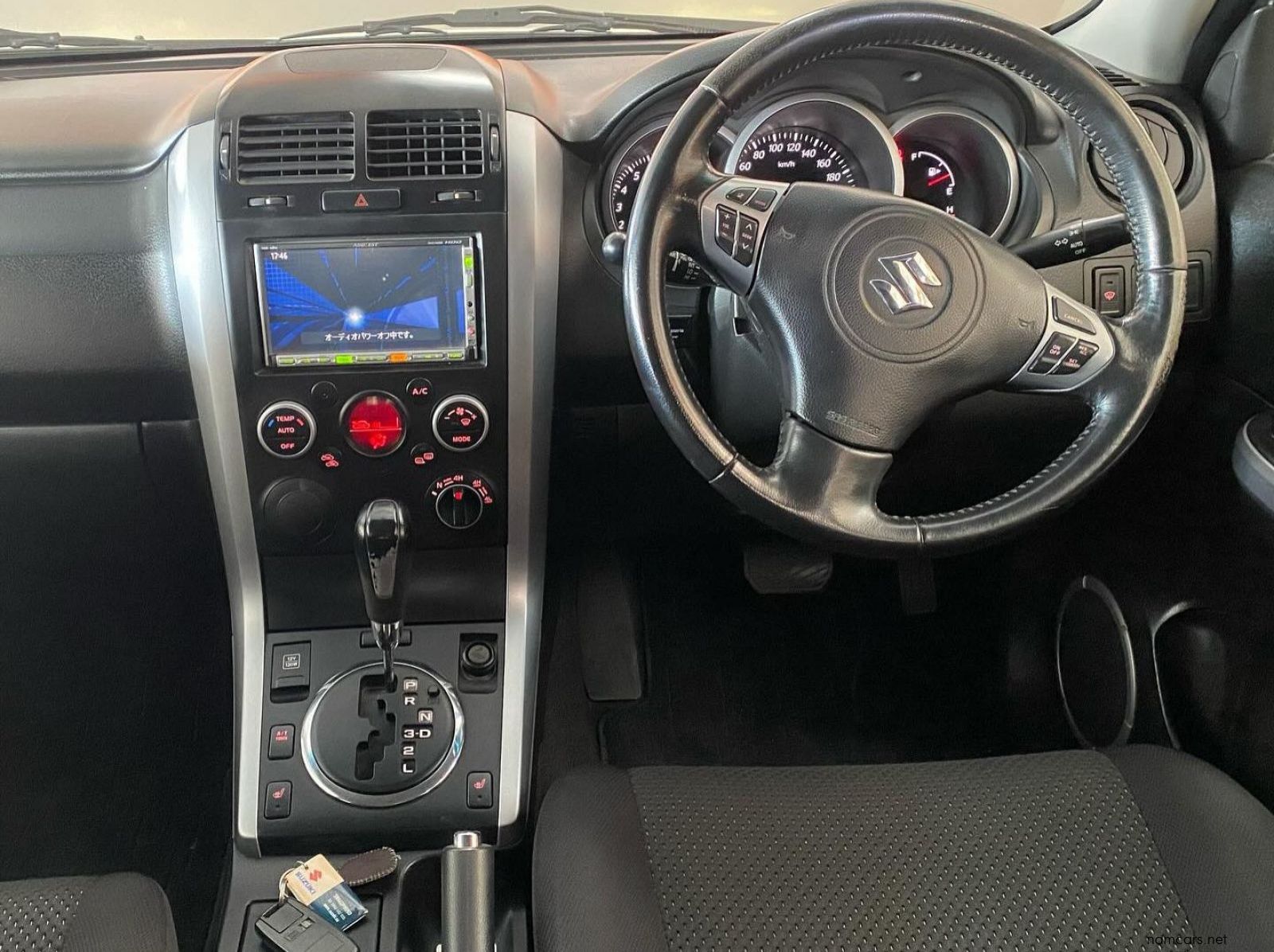 2010 Suzuki Escudo 2.4 4WD 5DR pictures