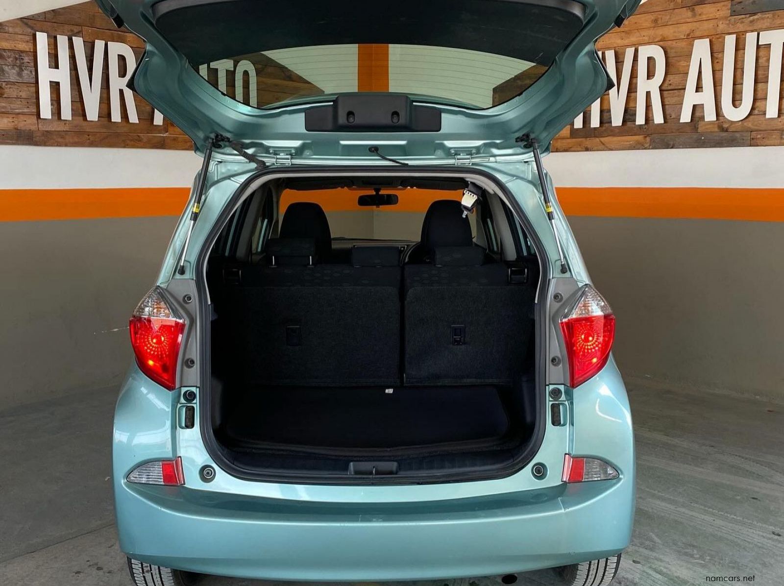 2013 Toyota Ractis 1.3 A/T (Import) pictures