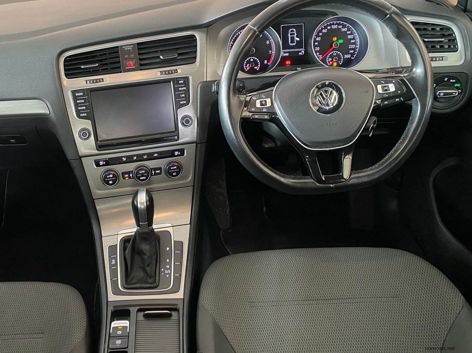 2014 Volkswagen Golf 7 1.2 TSI Bluemotion pictures