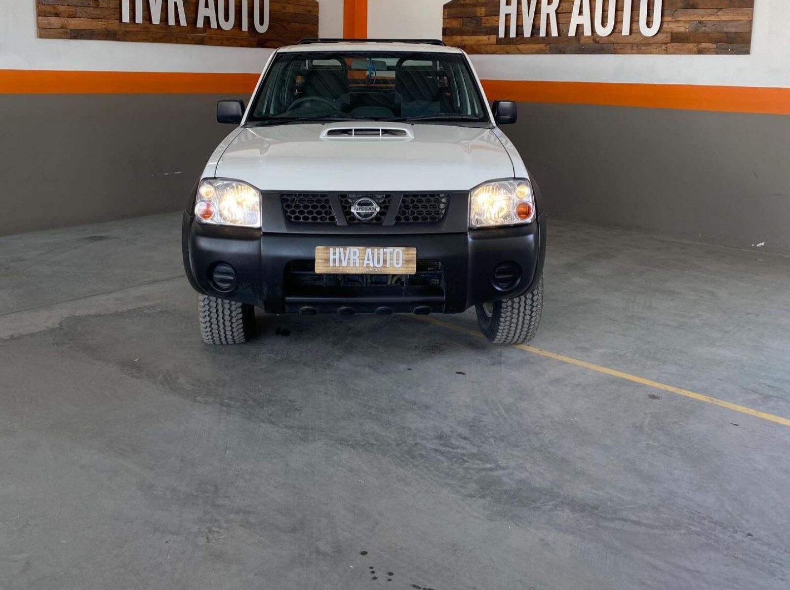 Used Nissan Hardbody Np300 2.5 4x4  for sale in Swakopmund, Namibia