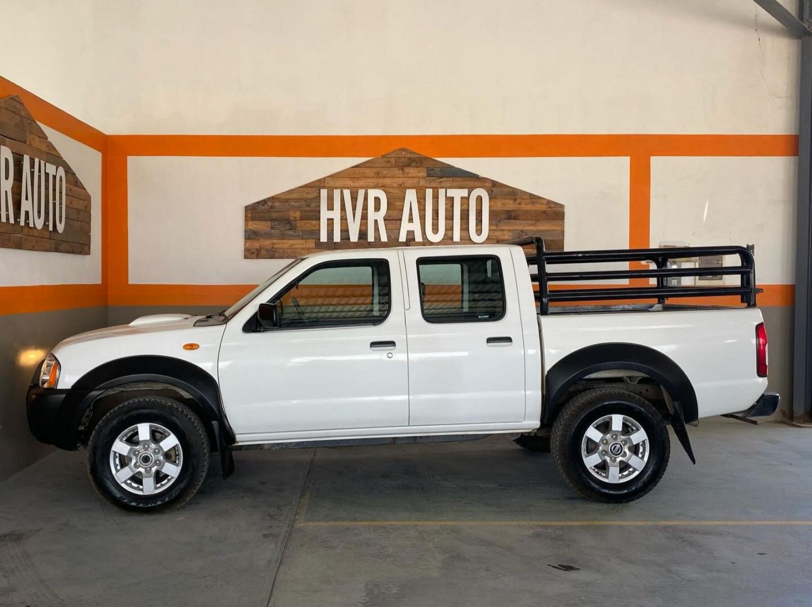 2015 Nissan Hardbody Np300 2.5 4x4 pictures