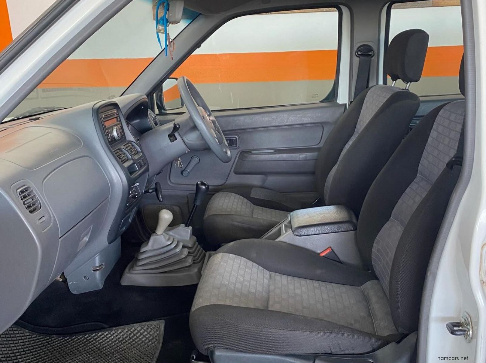 2015 Nissan Hardbody Np300 2.5 4x4 pictures