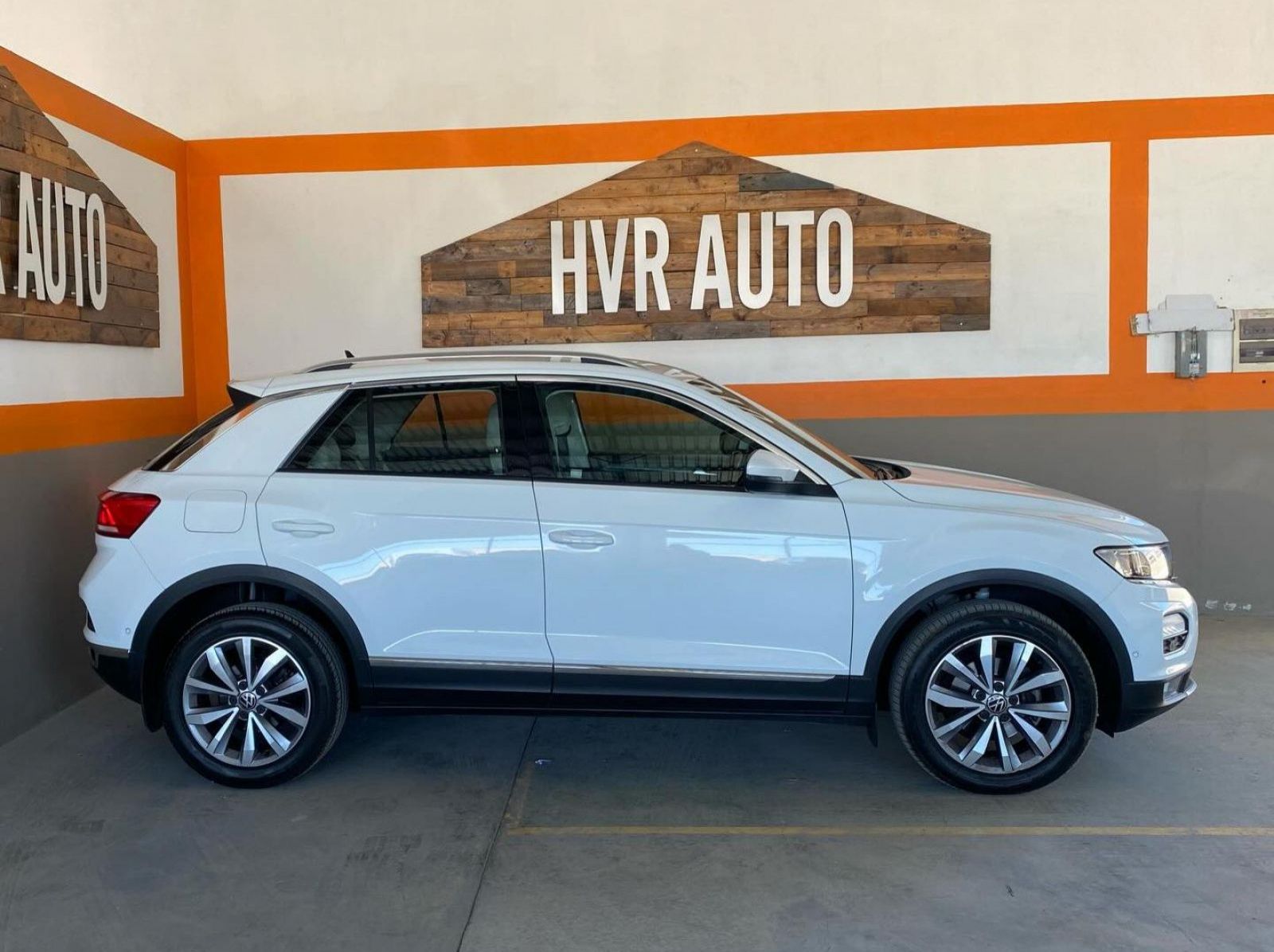 2022 Volkswagen T-Roc 1.4 Tsi pictures