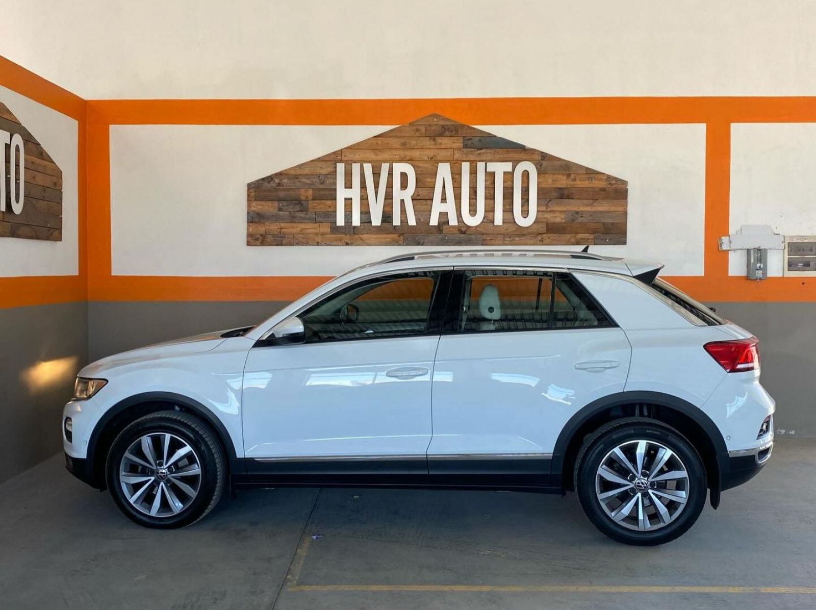 2022 Volkswagen T-Roc 1.4 Tsi pictures