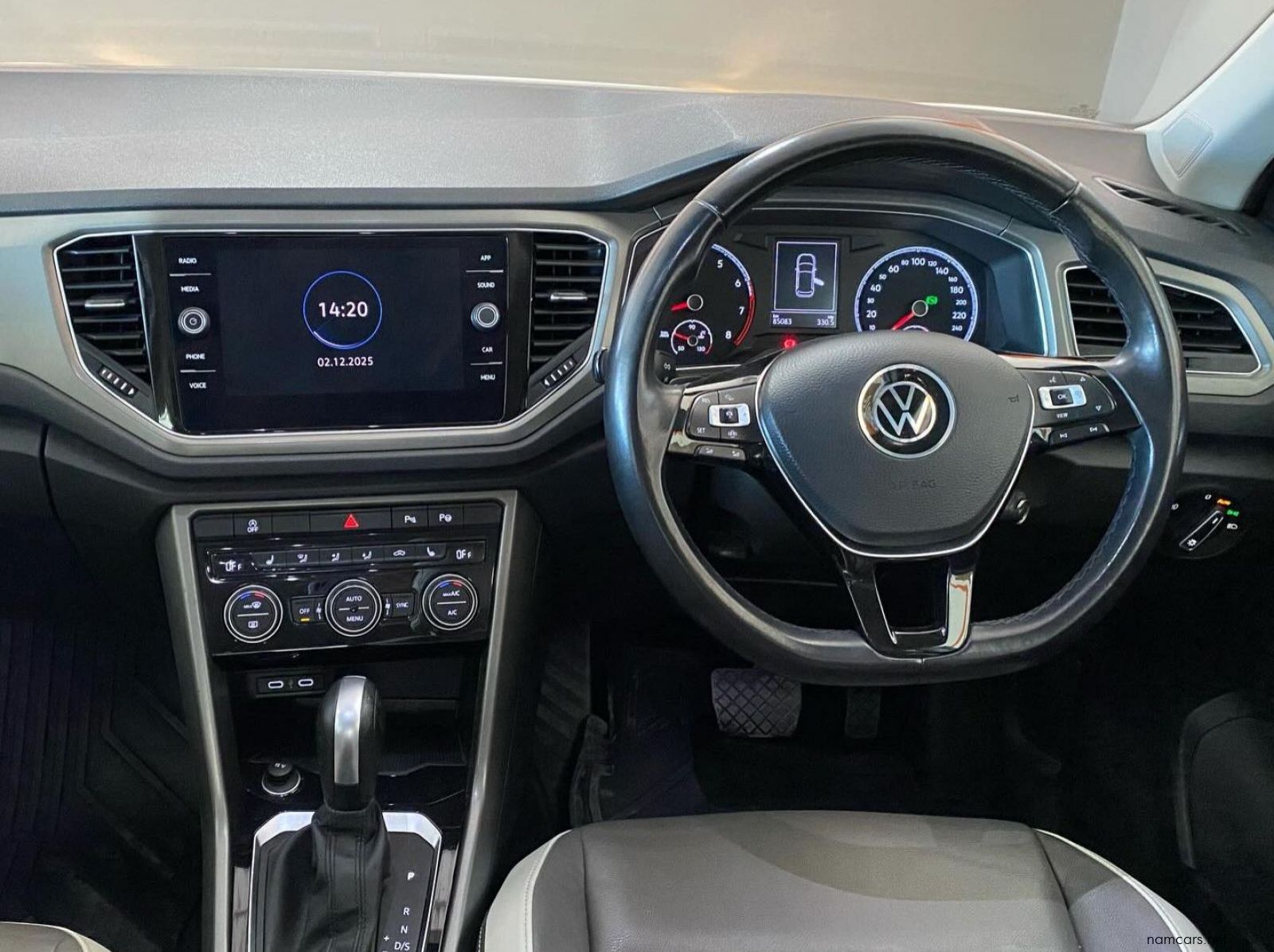 2022 Volkswagen T-Roc 1.4 Tsi pictures