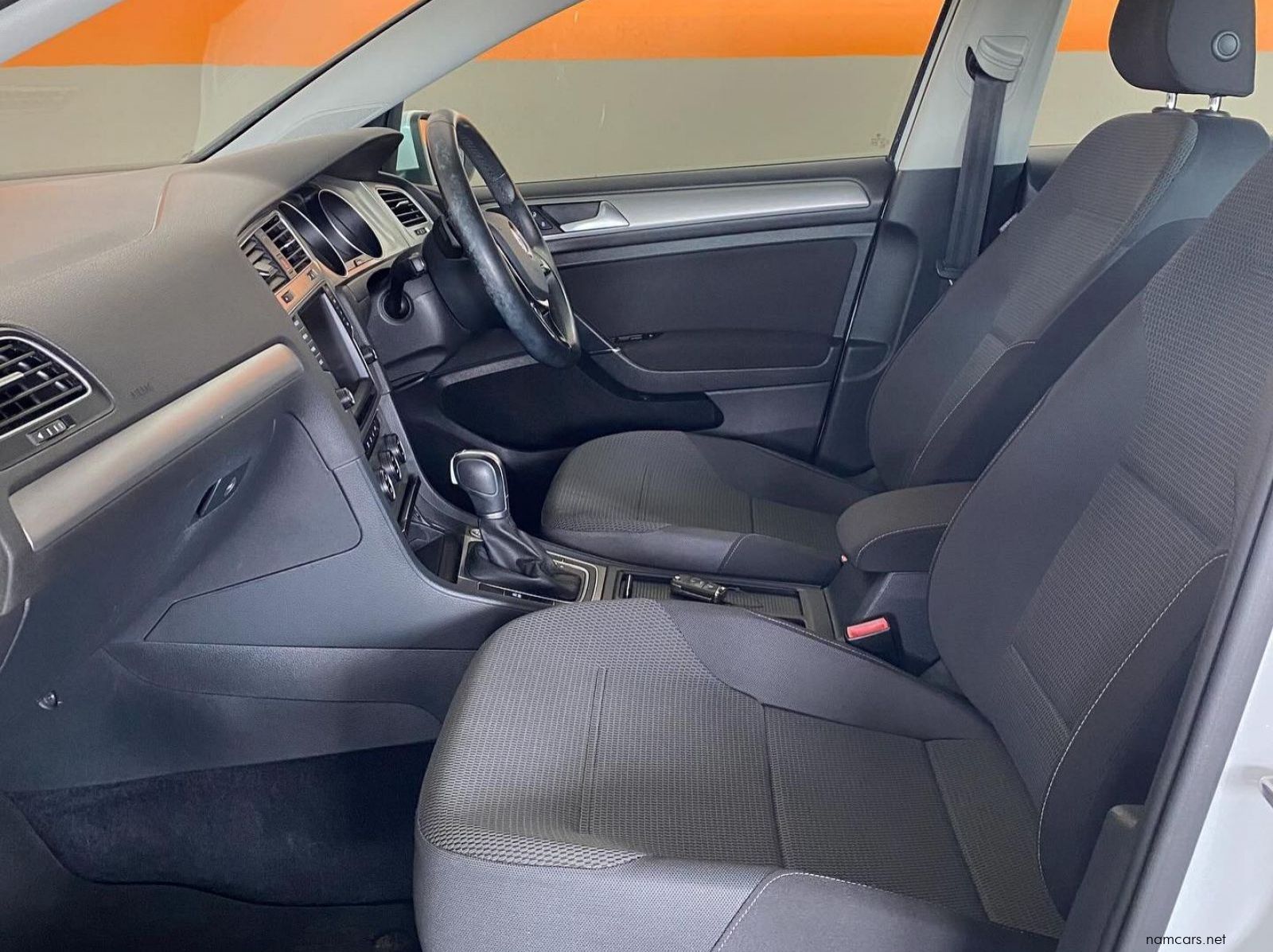 2014 Volkswagen Golf 7 1.2 TSI Bluemotion pictures