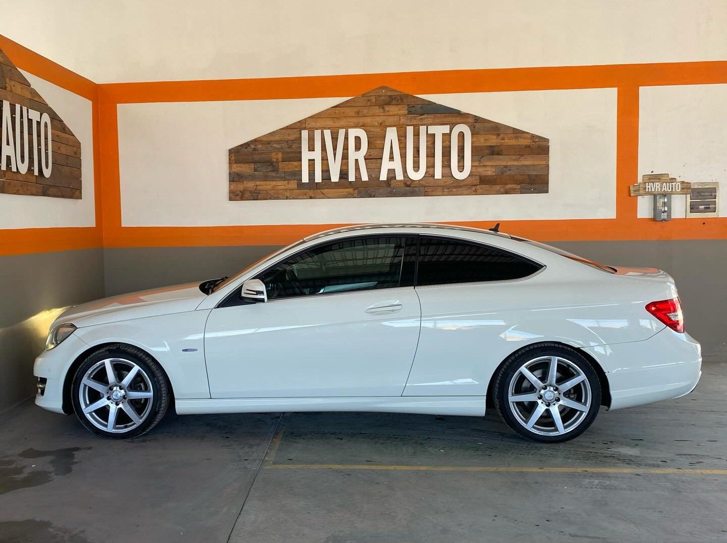2012 Mercedes-Benz C180 1.8L pictures