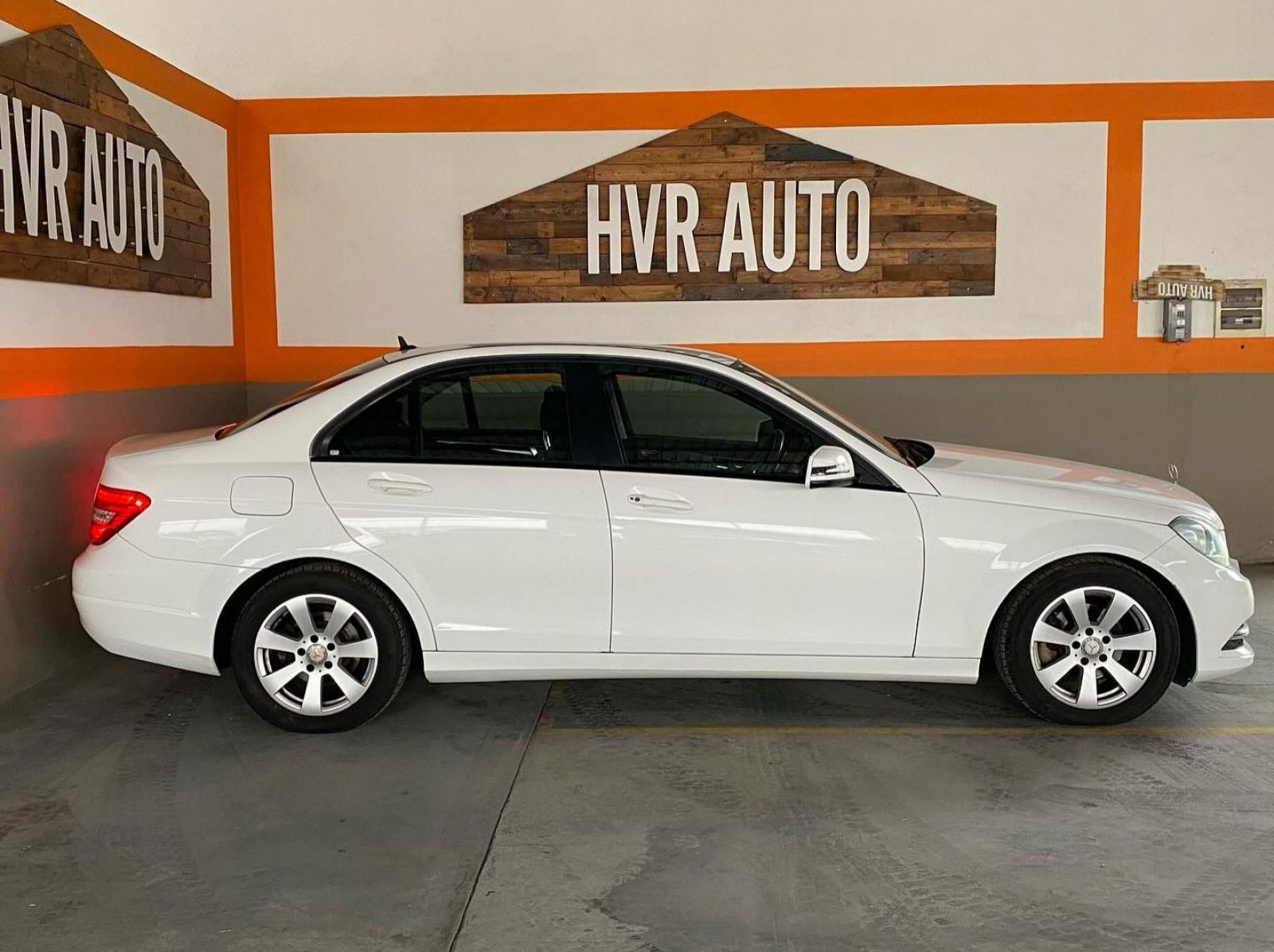 2013 Mercedes-Benz C180 1.8L pictures