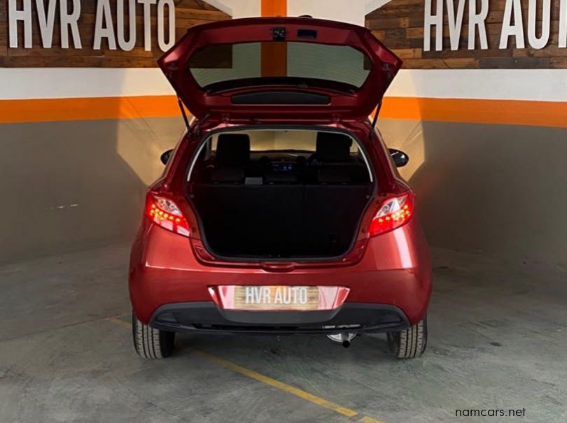 2014 Mazda Demio pictures