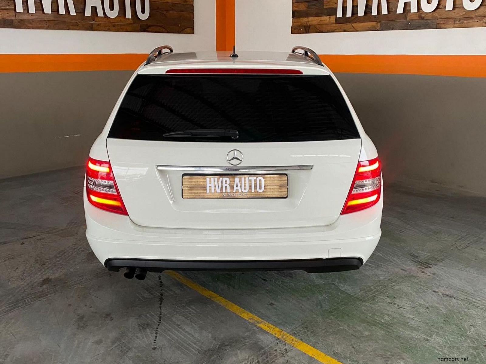 2012 Mercedes-Benz C180 pictures