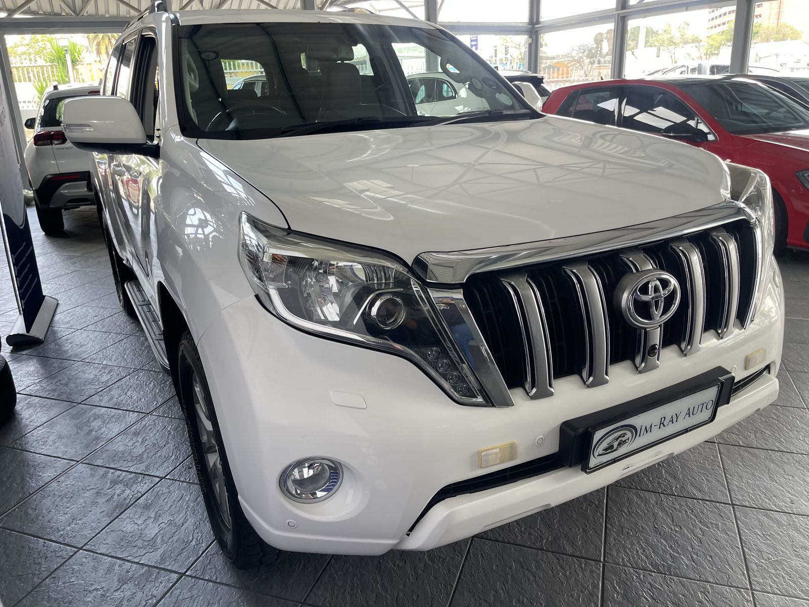 2017 Toyota Prado VX 4.0 V6 A/T photo