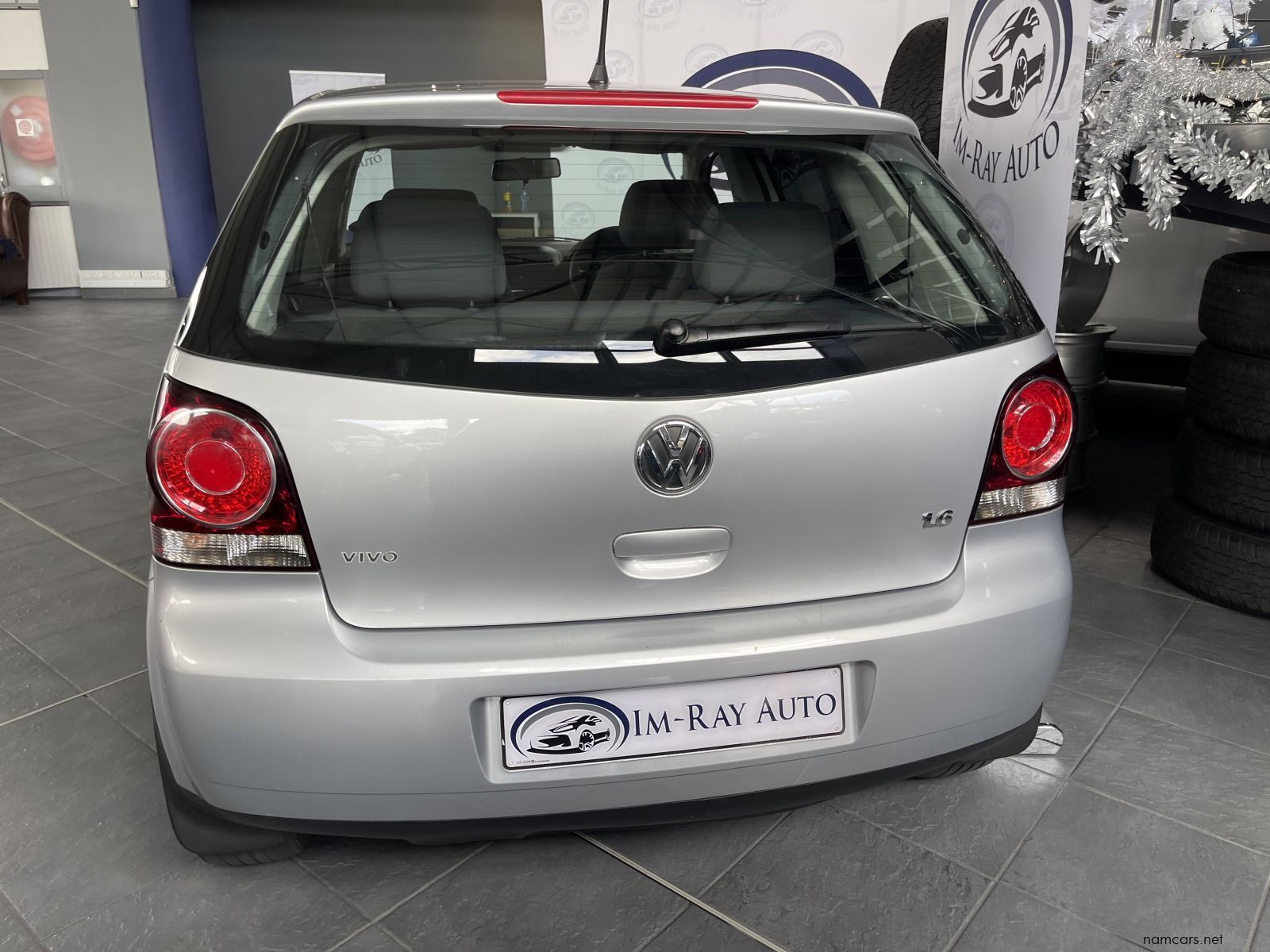 2017 Volkswagen Polo Vivo Gp 1.6 Comfortline 5Dr photo