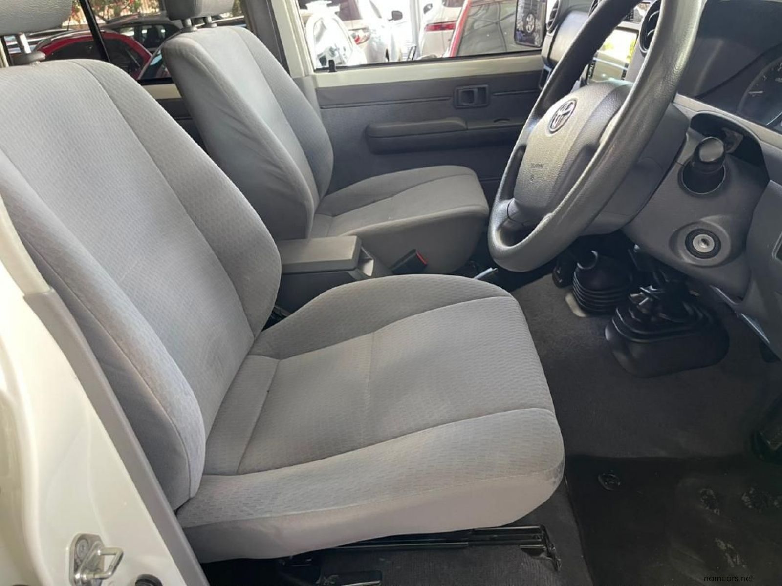 2023 Toyota Land Cruiser 79 4.5d P/U D/C photo