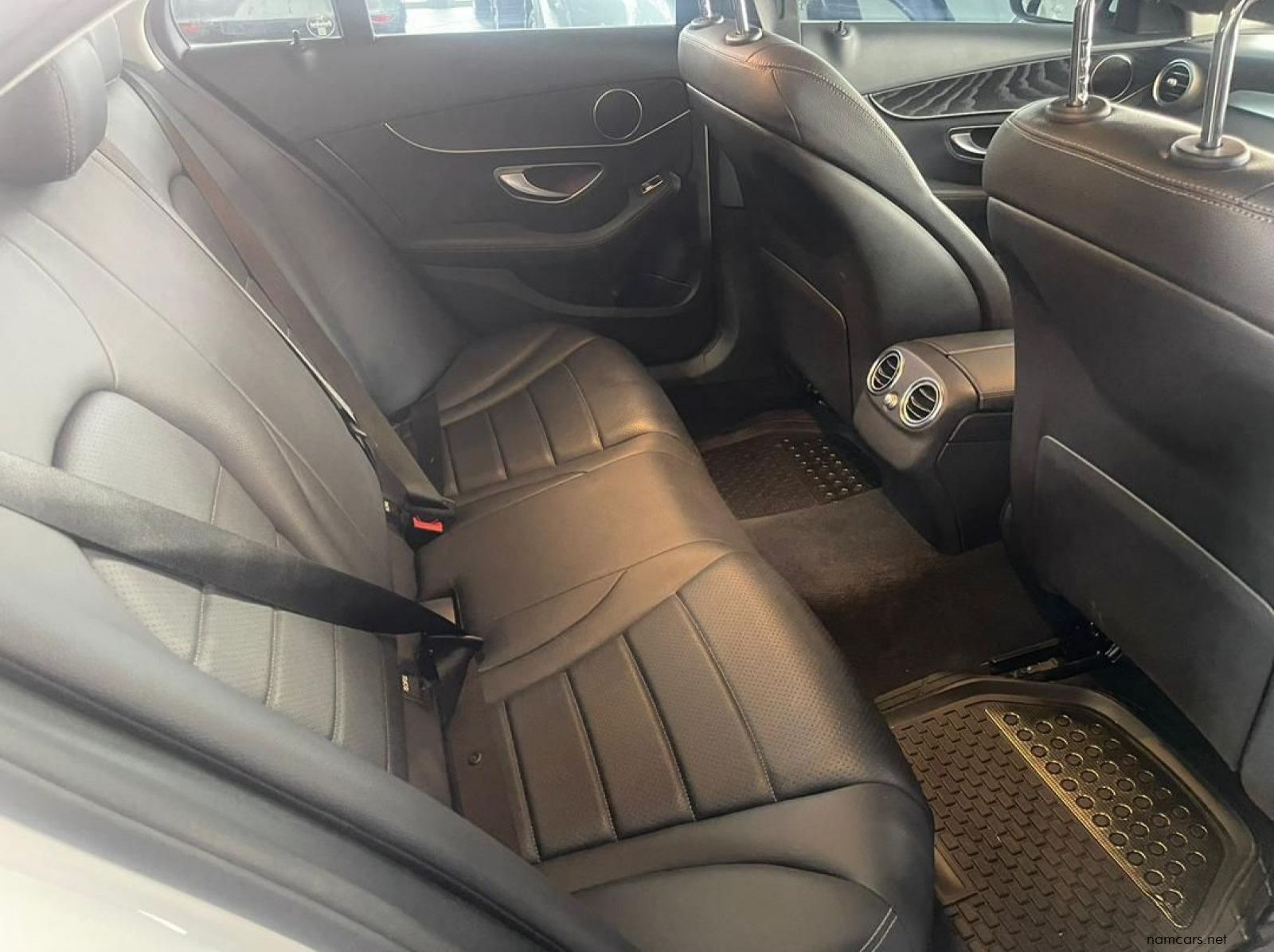 2020 Mercedes-Benz C-Class C300 A/T pictures