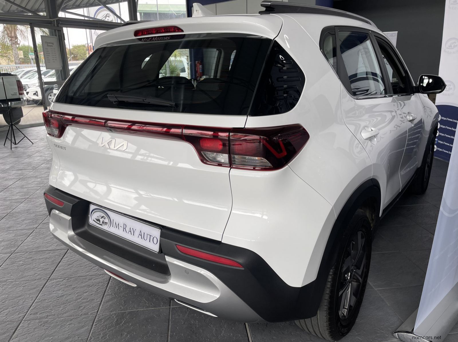 2023 Kia Sonet 1.5 EX pictures