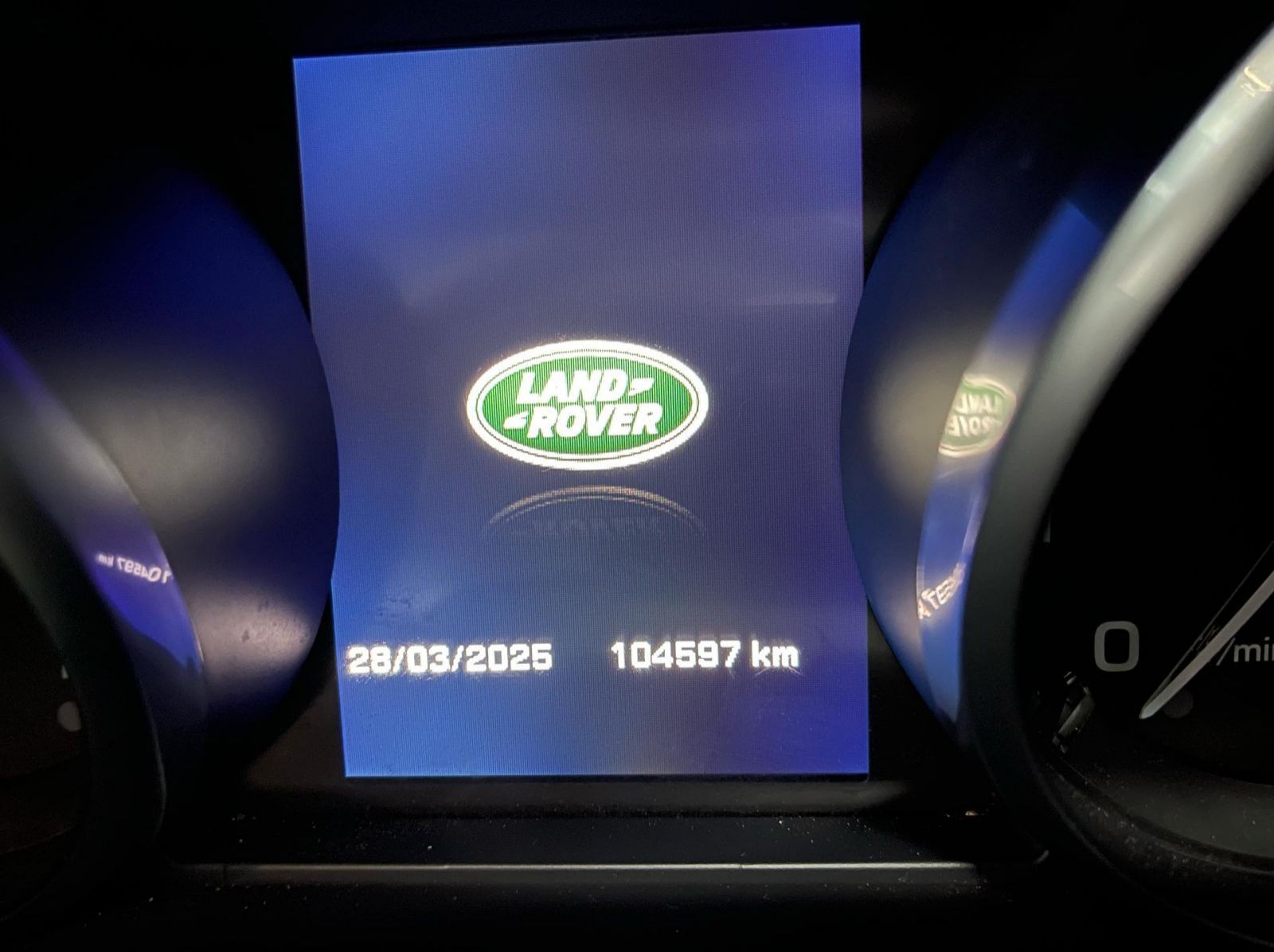 2018 Land Rover Discovery Sport 2.0 Si4 Se pictures