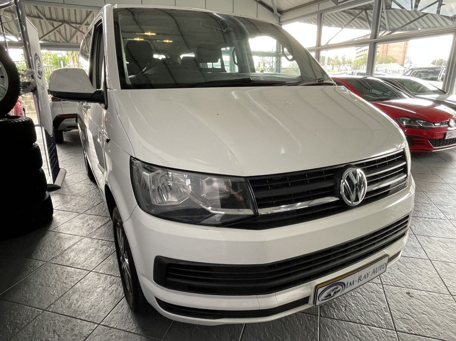 2017 Volkswagen T6 Kombi 2.0 Tdi (Trendline) pictures