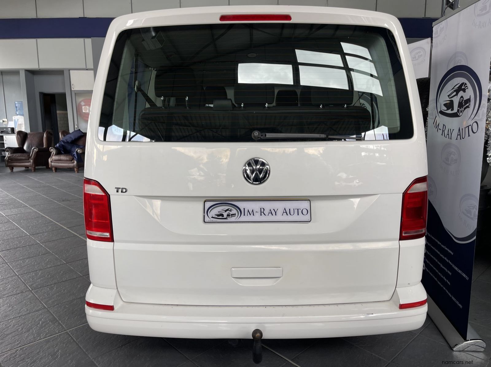 2017 Volkswagen T6 Kombi 2.0 Tdi (Trendline) pictures