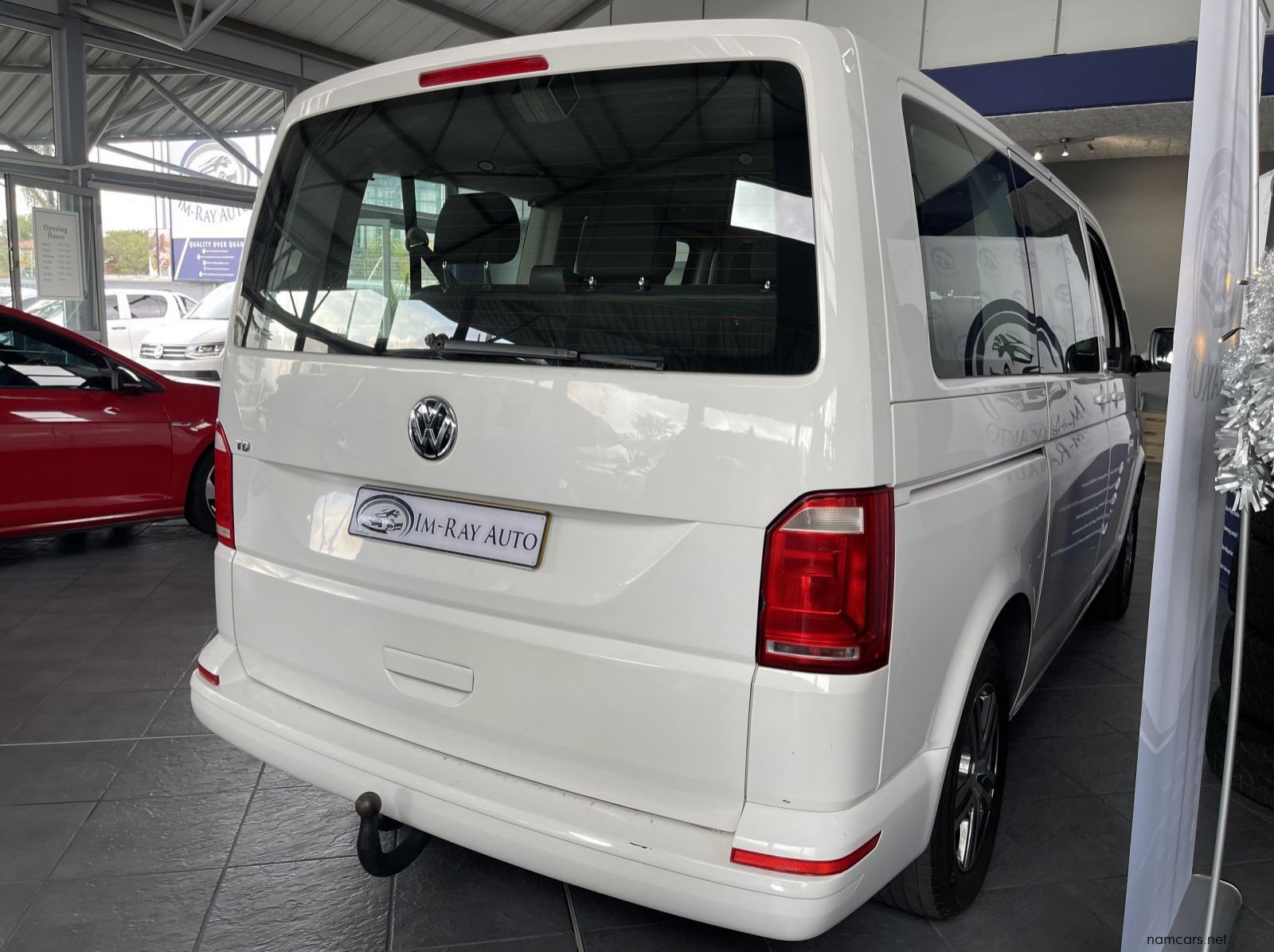 2017 Volkswagen T6 Kombi 2.0 Tdi (Trendline) pictures