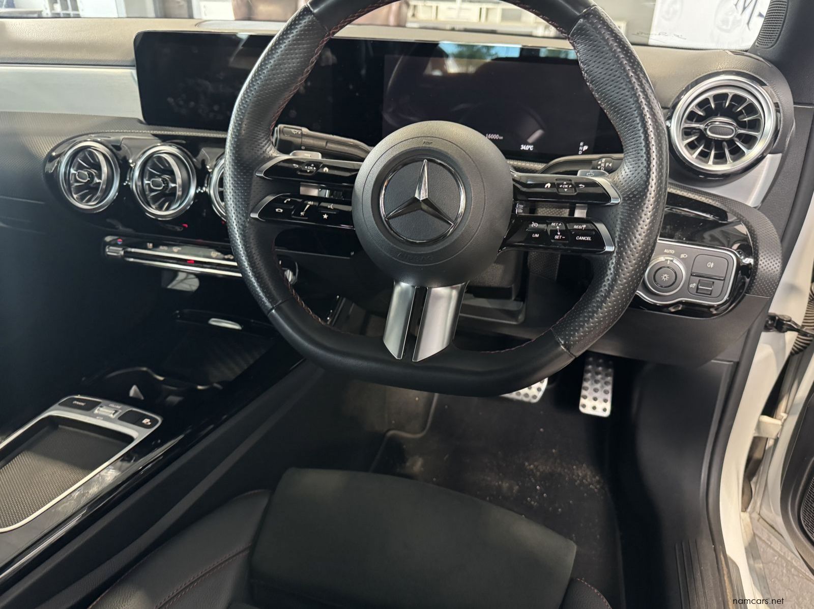 2023 Mercedes-Benz A-Class A200 (4dr) pictures