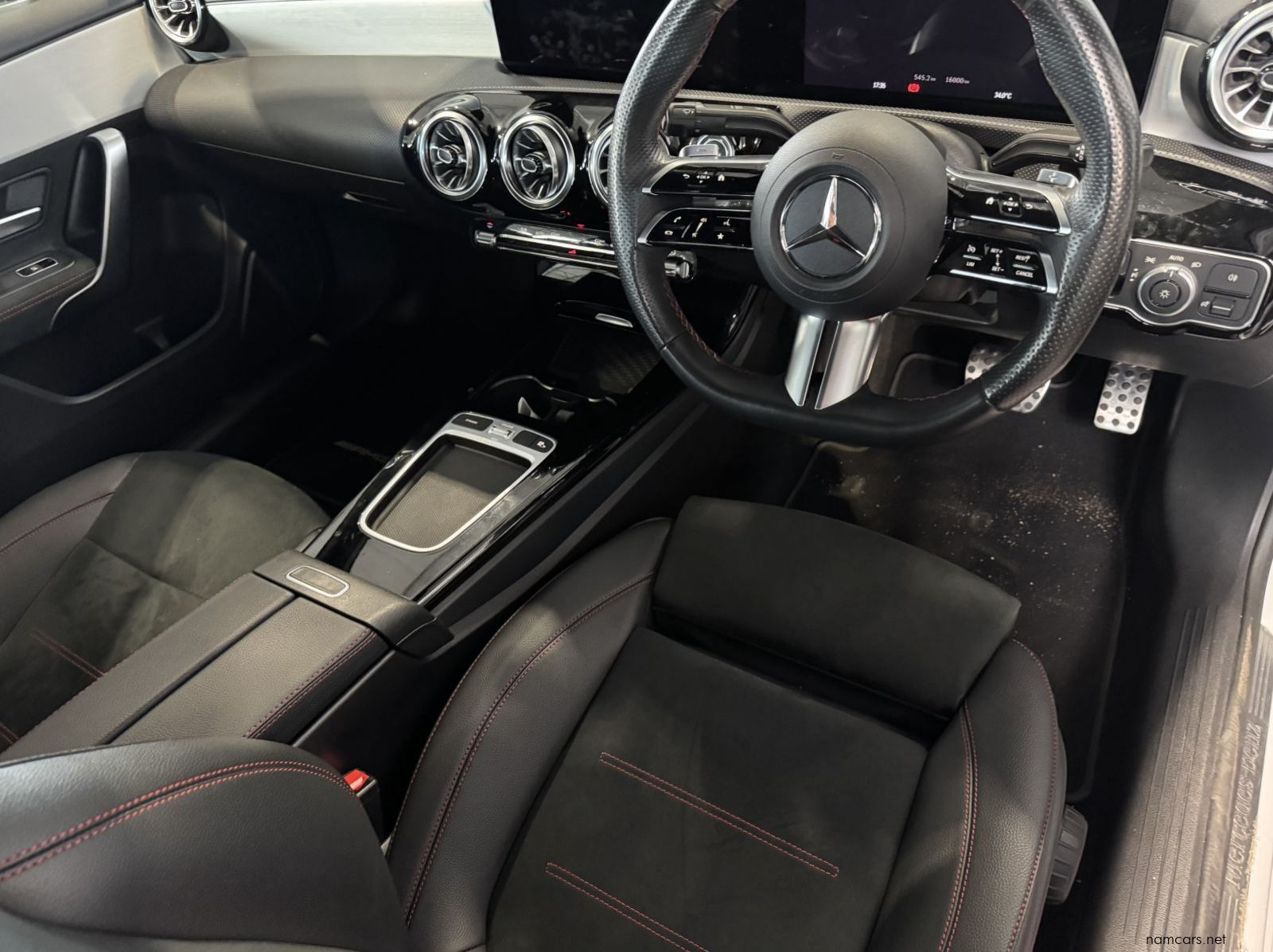 2023 Mercedes-Benz A-Class A200 (4dr) pictures