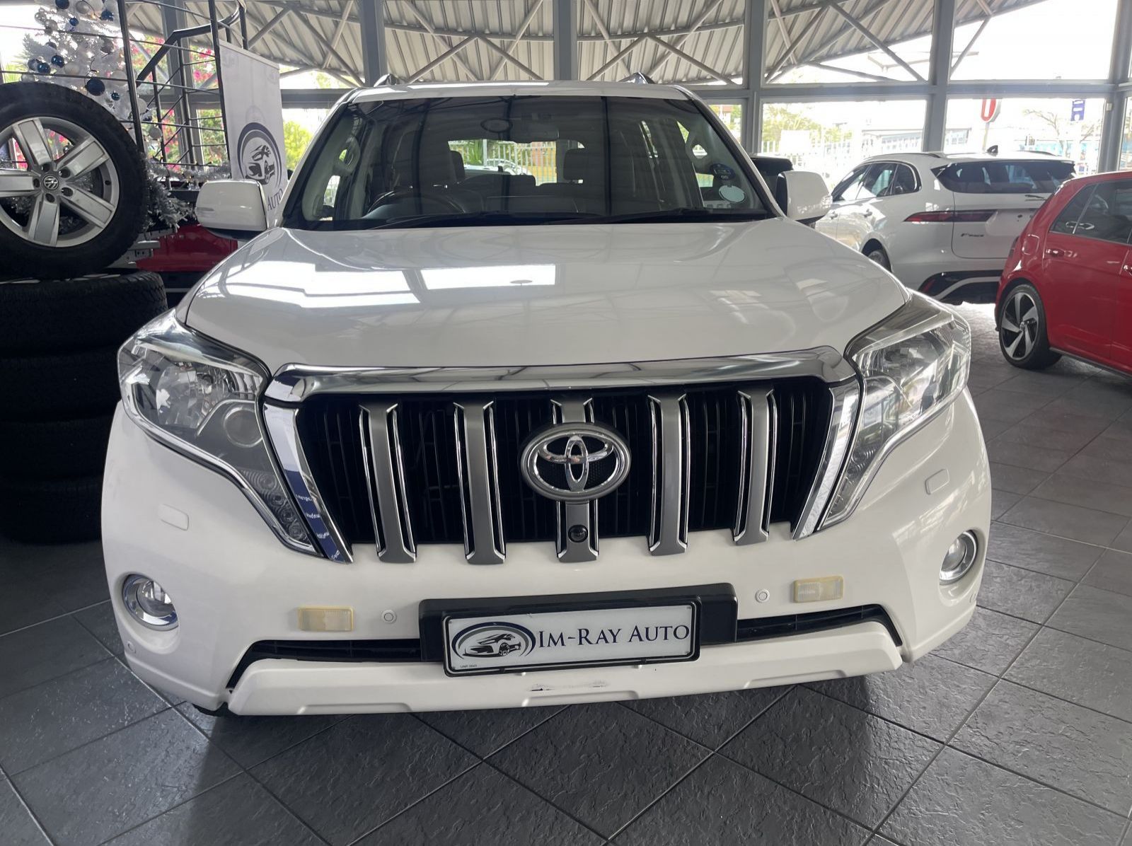2017 Toyota Prado VX 4.0 V6 A/T pictures