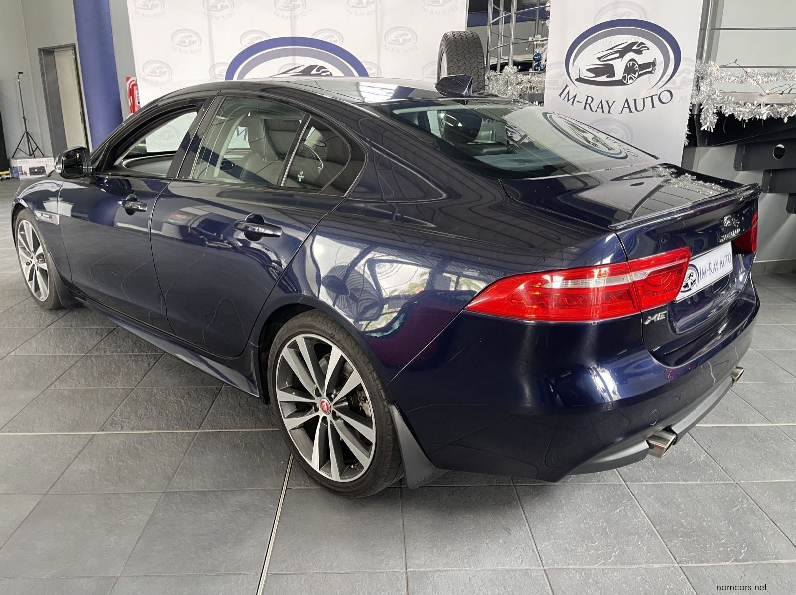 2019 Jaguar Xe 2.0 R-Sport A/T pictures