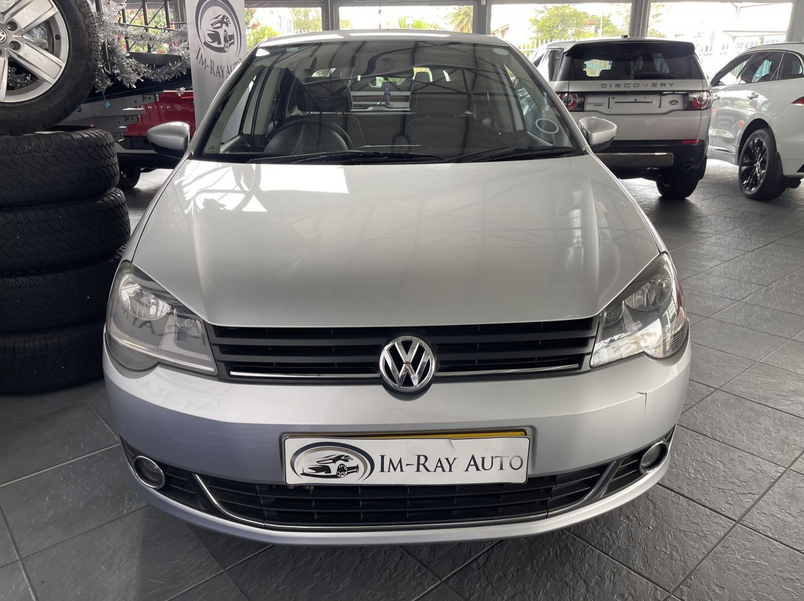 2017 Volkswagen Polo Vivo Gp 1.6 Comfortline 5Dr pictures