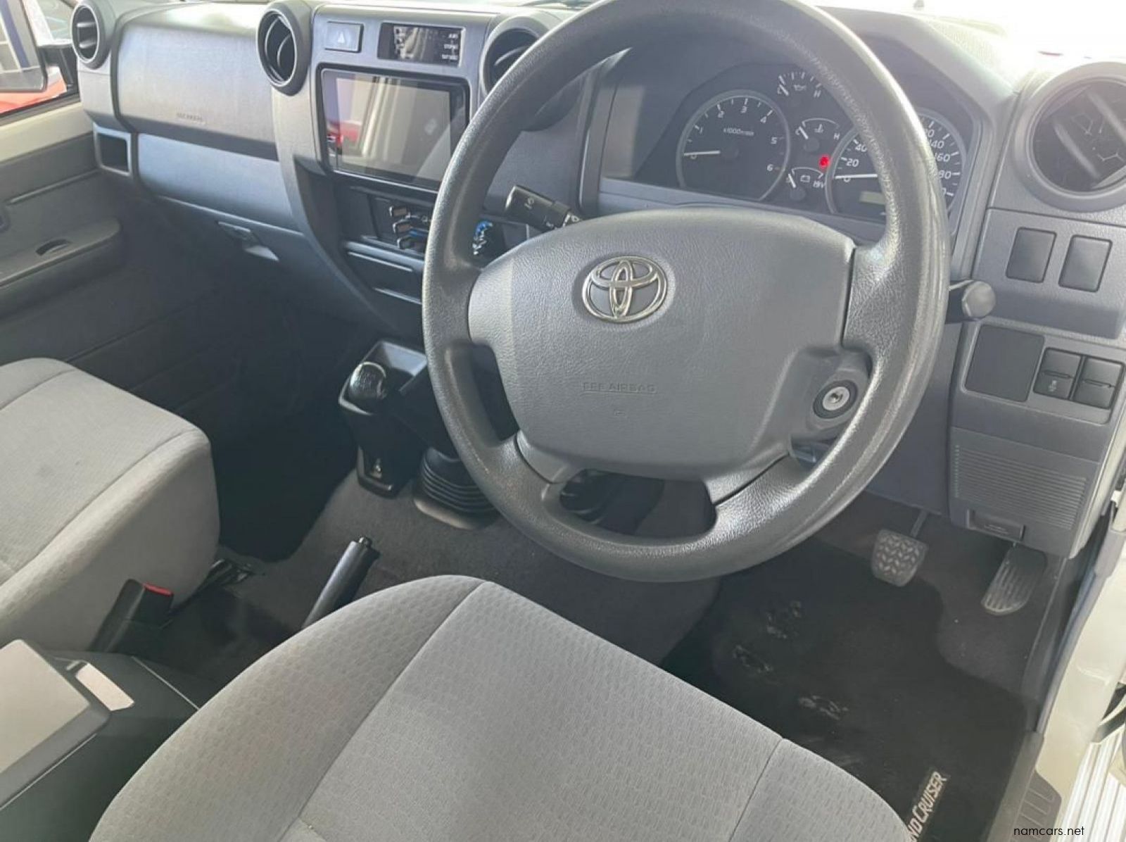 2023 Toyota Land Cruiser 79 4.5d P/U D/C pictures