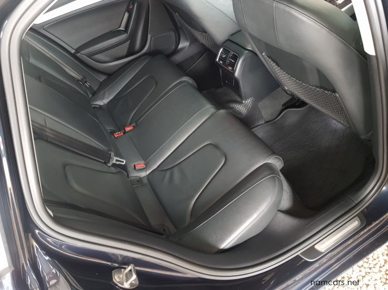 2012 Audi A4 1.8 TFSI S-line pictures