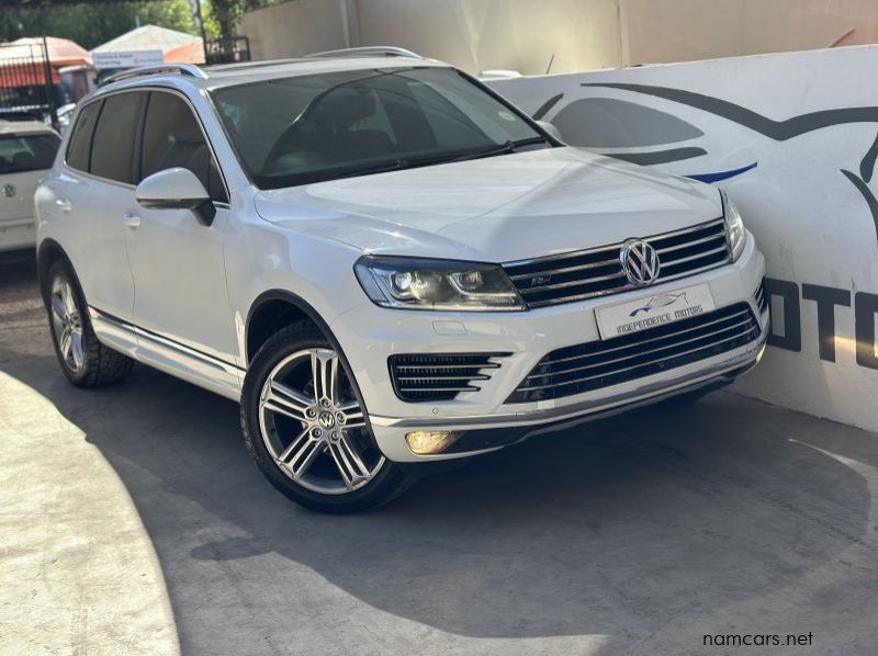 2015 Volkswagen Touareg pictures