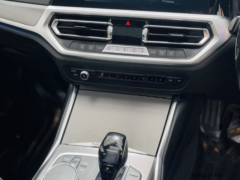 2019 BMW 330i pictures