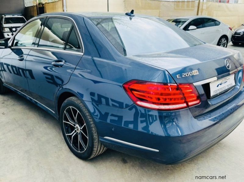 2014 Mercedes-Benz E200 pictures