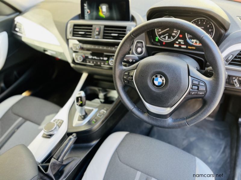 2017 BMW 118i pictures