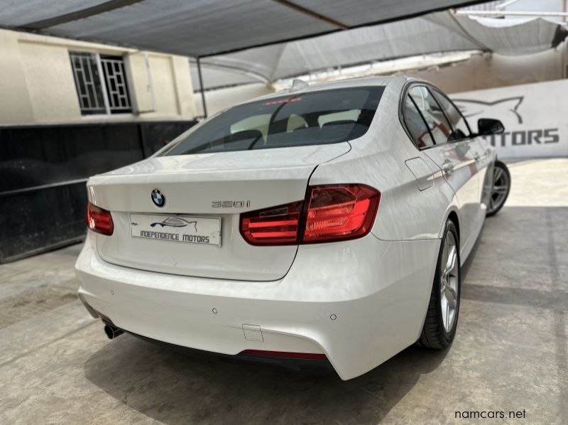 2013 BMW 320i F30 Msport Auto pictures