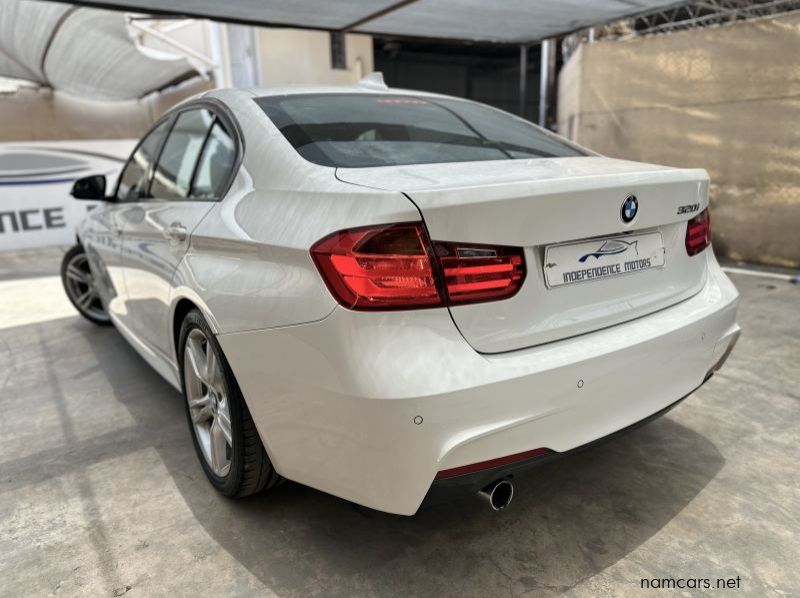 2013 BMW 320i F30 Msport Auto pictures