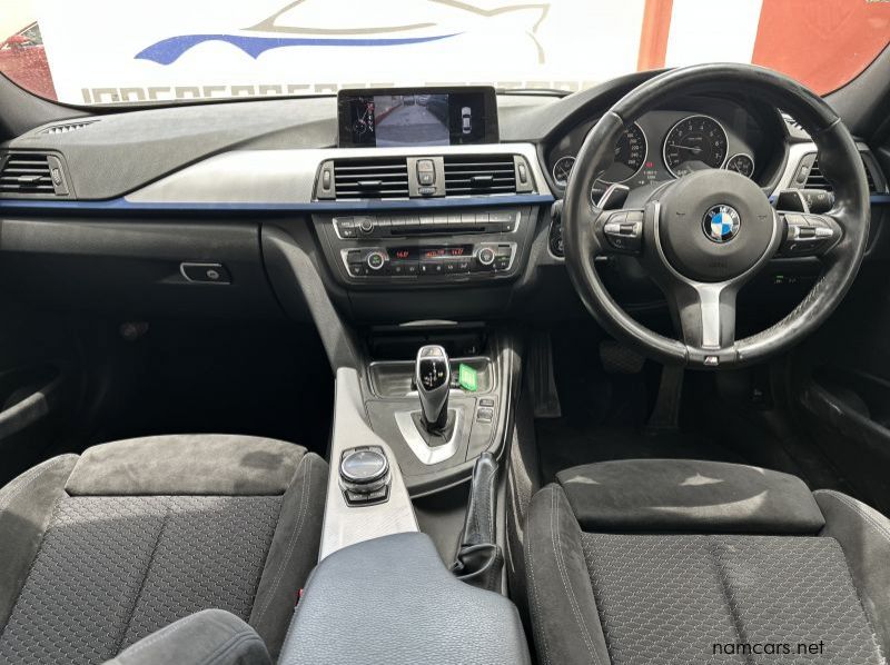 2013 BMW 320i F30 Msport Auto pictures