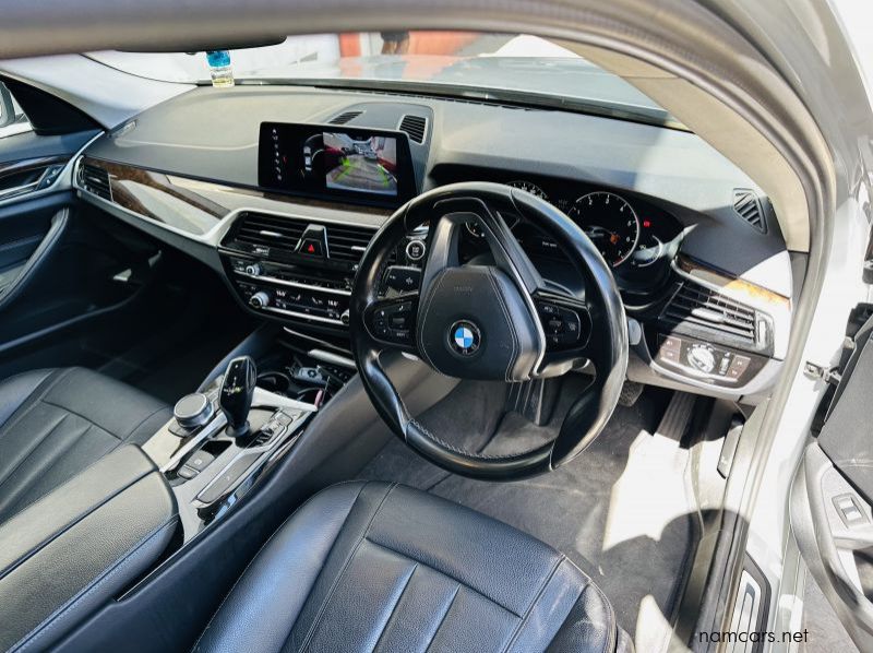 2017 BMW 530i pictures